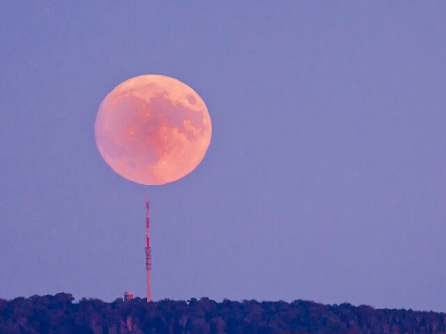 Seltenes Himmelsspektakel: Ein Supermond und Blauer Mond zugleich