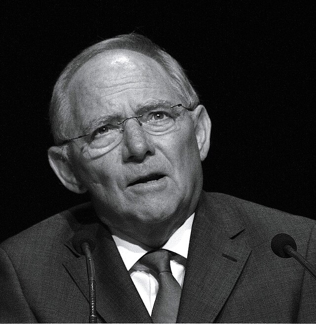 Emotionale Worte: Macron und Merz würdigen Schäuble
