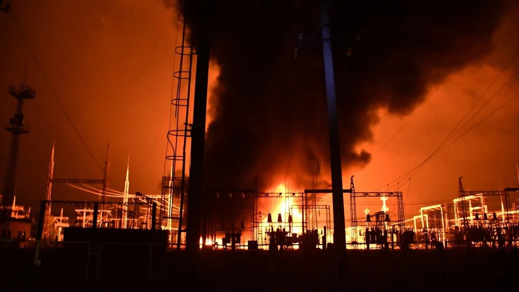 Explosionen erschüttern russisches Militär-Treibstofflager nach nächtlichem Angriff