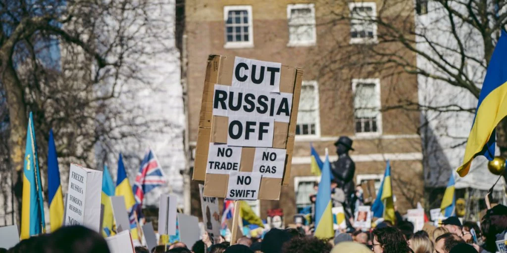 Ungarn gibt Veto auf – EU verlängert Sanktionen gegen Russland