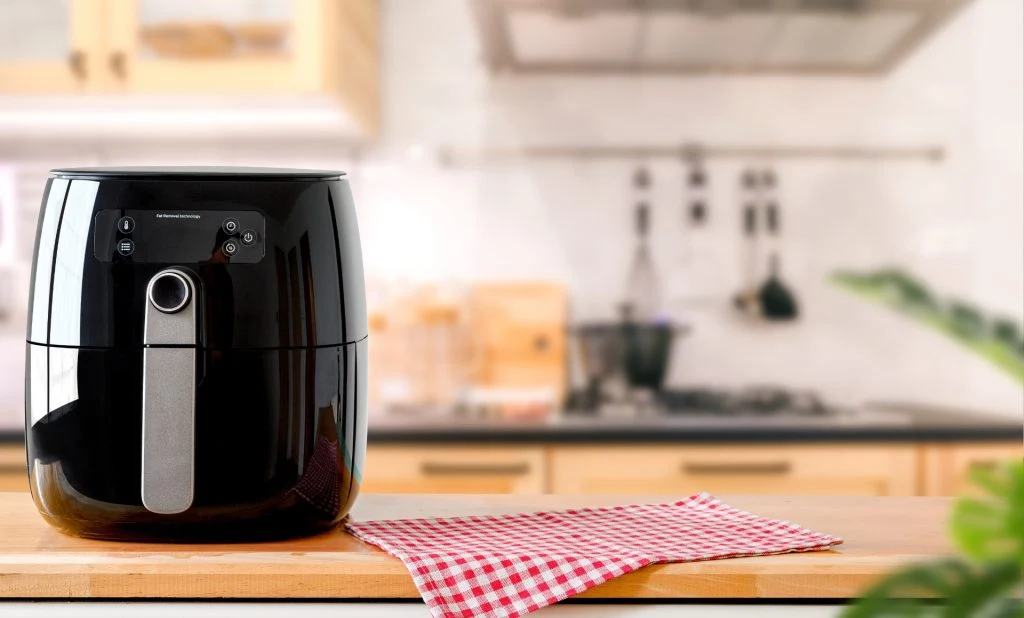 Dieser bizarre Trend verbreitet sich: Leute nutzen jetzt den Airfryer auch dafür