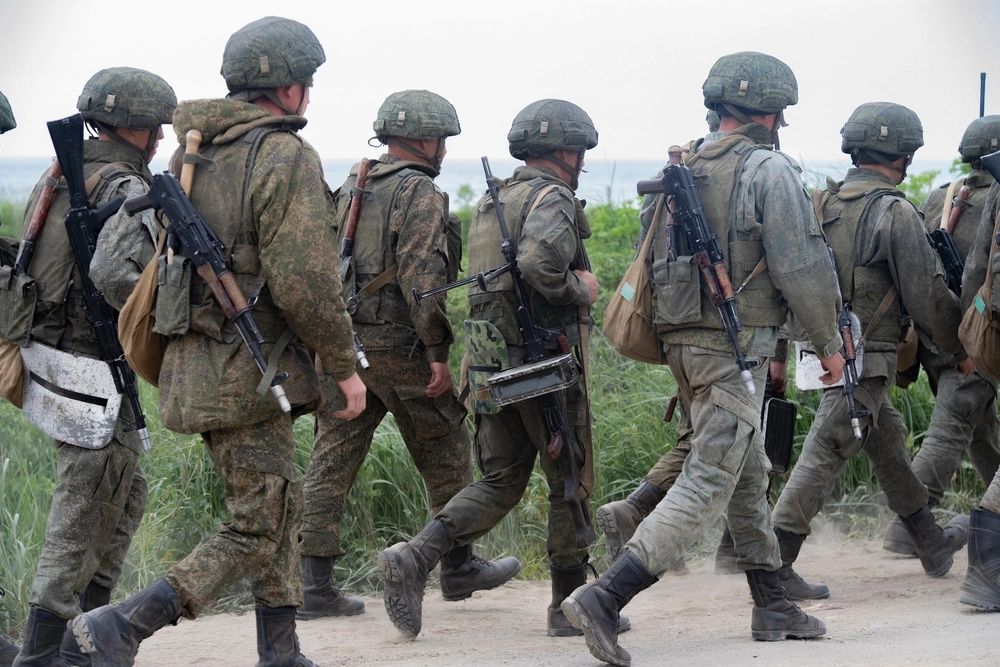 Großbritannien will Tausende Soldaten in die Ukraine entsenden – Russland nennt den Plan „absurd“